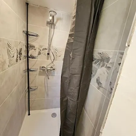 3 Personnes Avec Terrasse Lejlighed Bagnères-de-Luchon